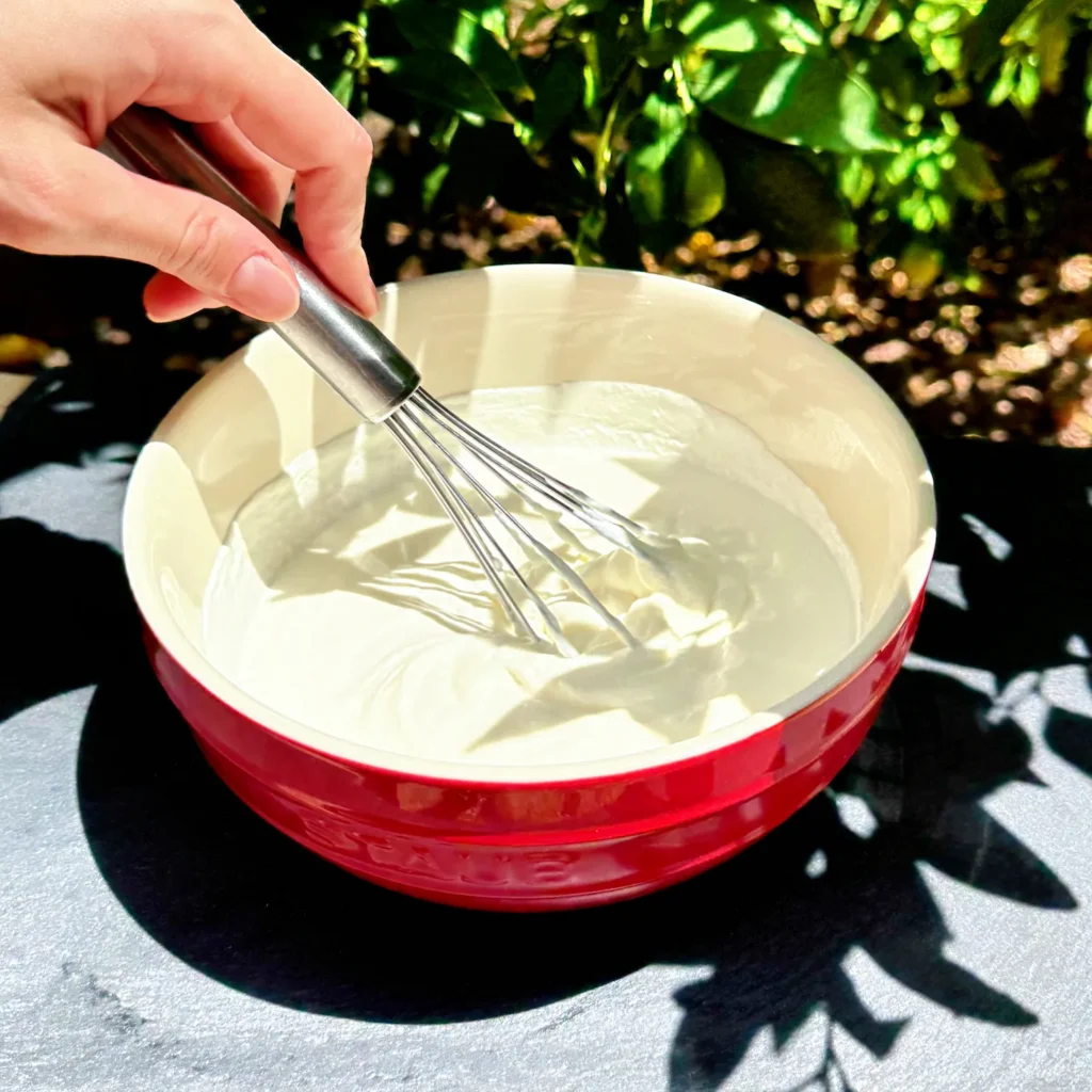 helado de limón sin heladera - montar la nata