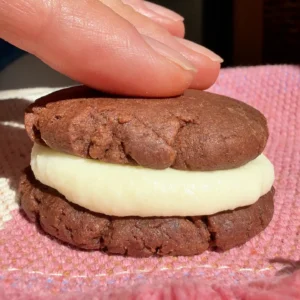 galletas oreo caseras - aplastar galleta